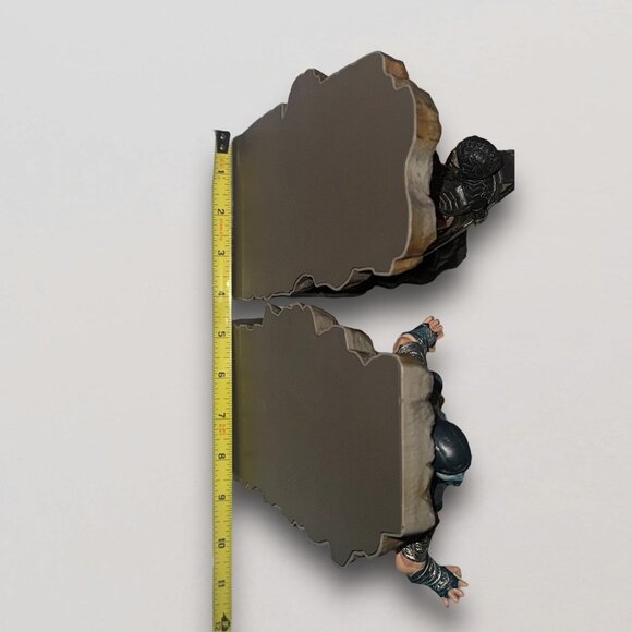 Mortal Kombat 9 Kollector's Edition Scorpion Sub-Zero Bookends Statue Figures - Picture 14 of 16